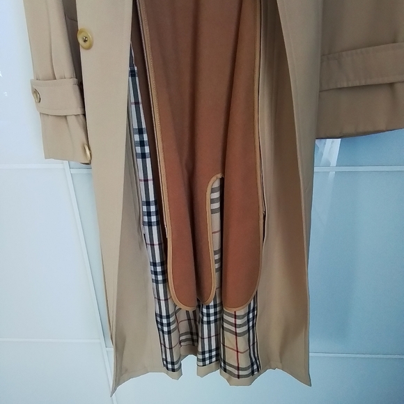Burberry London Authentic Trench Unisex Coat - Picture 6 of 16